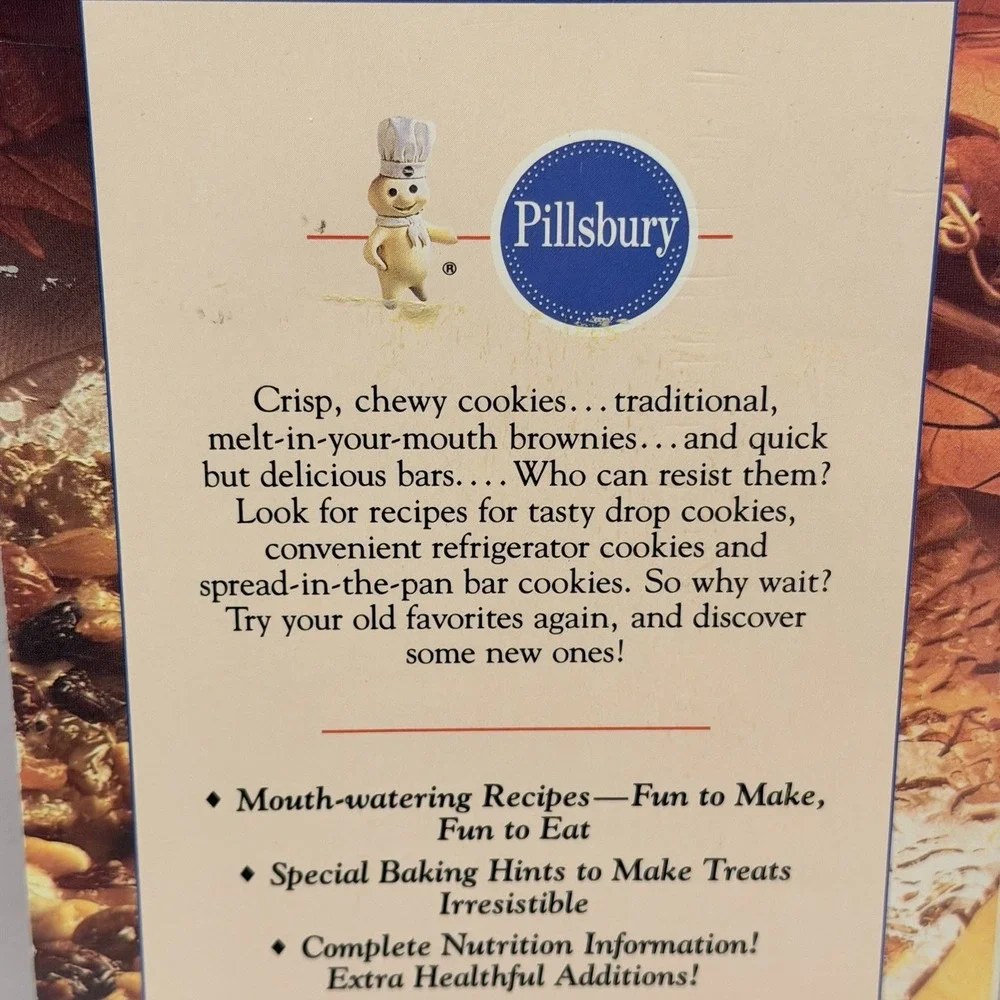 Cookbook Cookies Pillsbury Brownies Choc Chip Baking Bake Book VTG Retro Decor